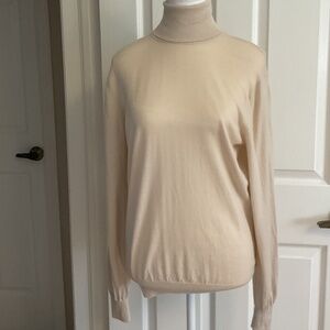 2 FOR $12!  Guess 100% Merino Wool Turtleneck Sweater - size Large